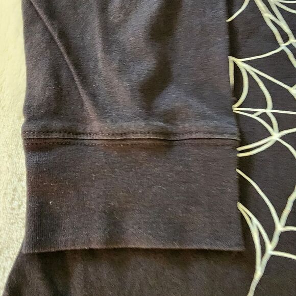 Torrid Heritage Long Sleeve Jersey Black With White Spiderweb Graphic And Bat - Picture 4 of 10